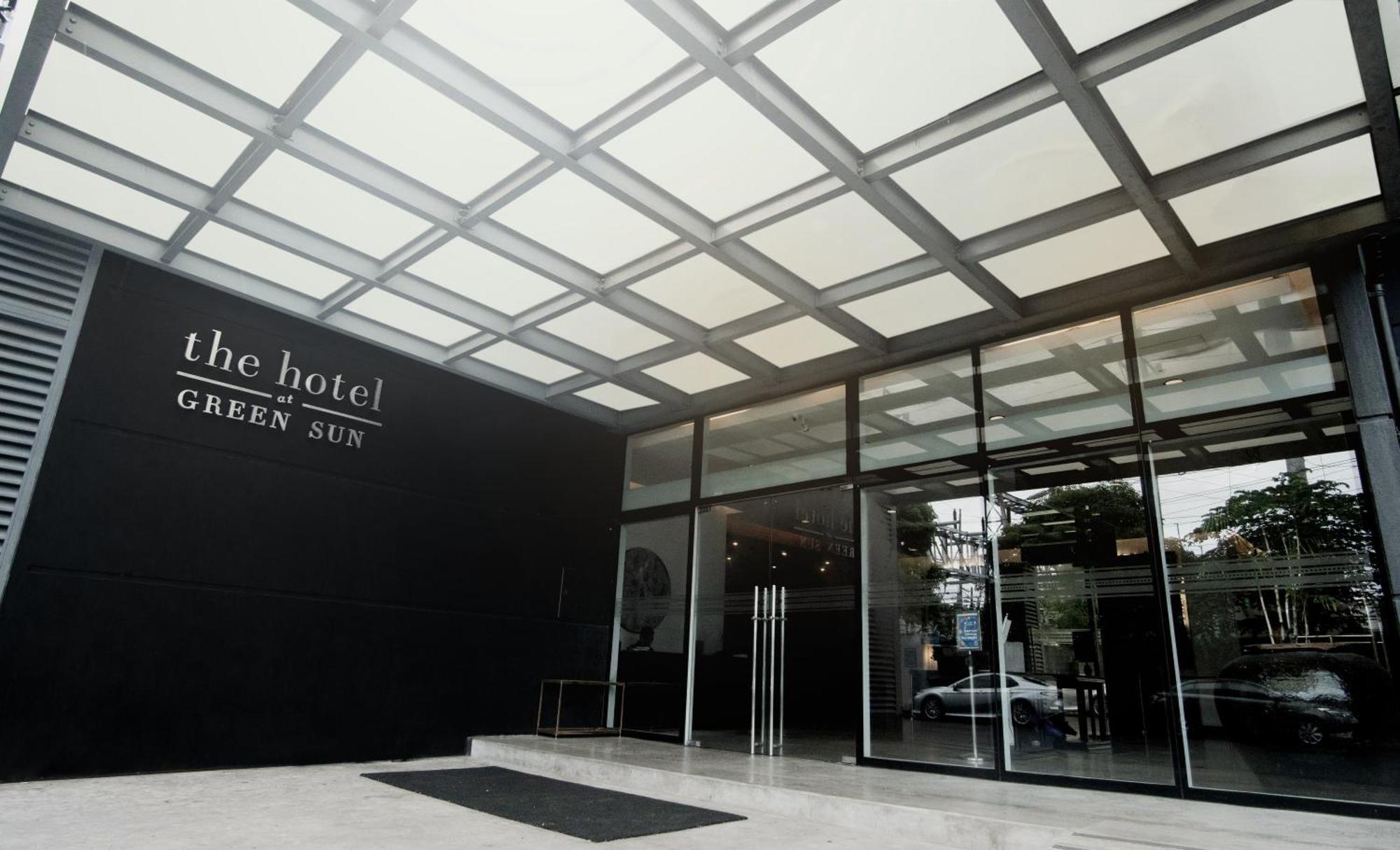 Sun 3* Makati City