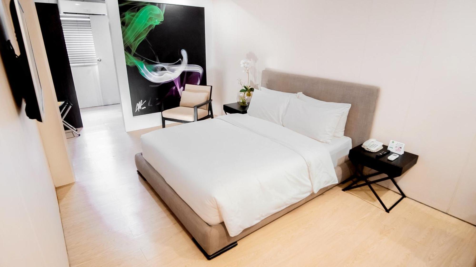 Hotel Sun Makati City